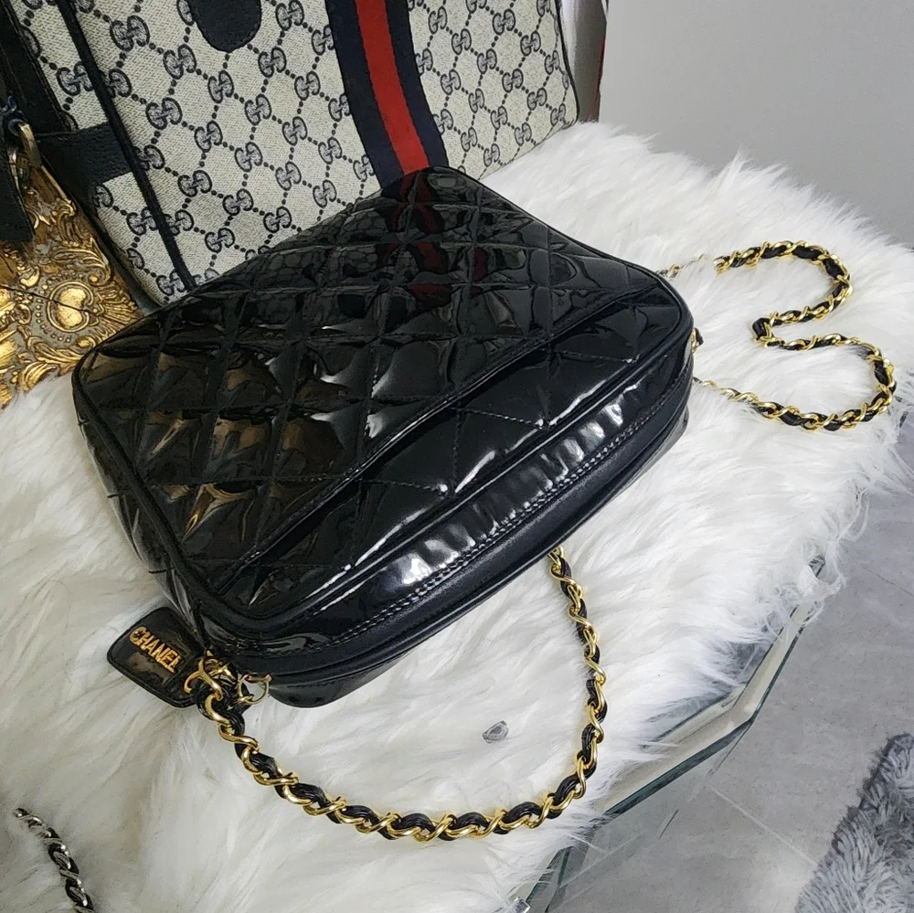 Chanel Black Quilted Leather Bag - Picture 6 of 16